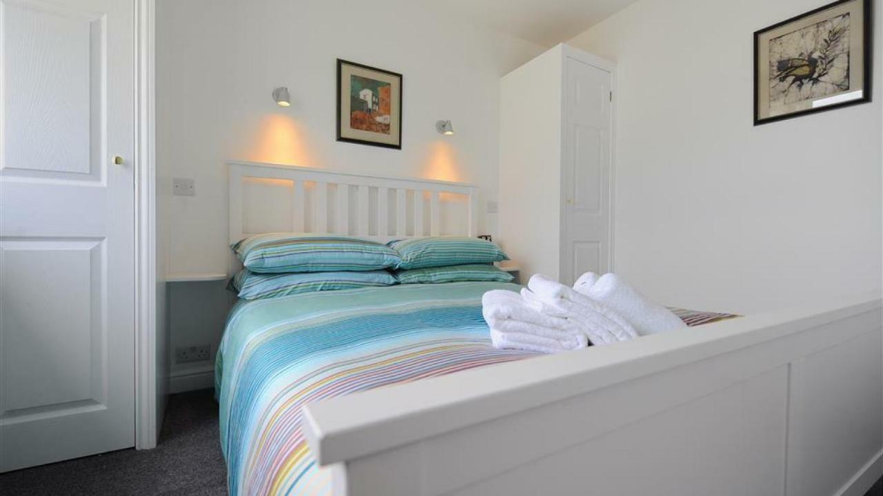 Upper Seascape Apartment Lyme Regis Exterior photo